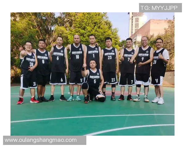 武汉篮球队与南京篮球队赛后复盘团队协作分析与表现总结