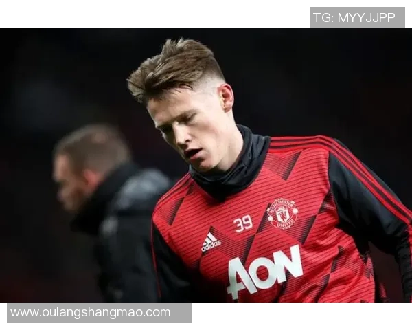 墨西哥足球明星马奎斯的辉煌职业生涯与对国家队的贡献分析