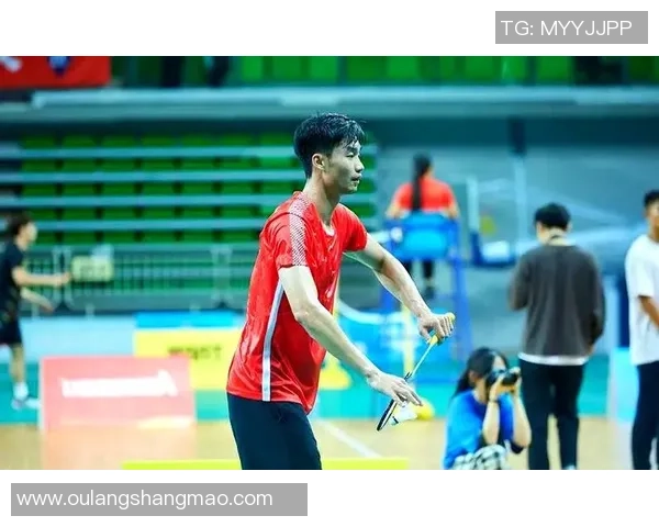 羽毛球盛宴：深入解析上海羽毛球队的训练与技术秘诀